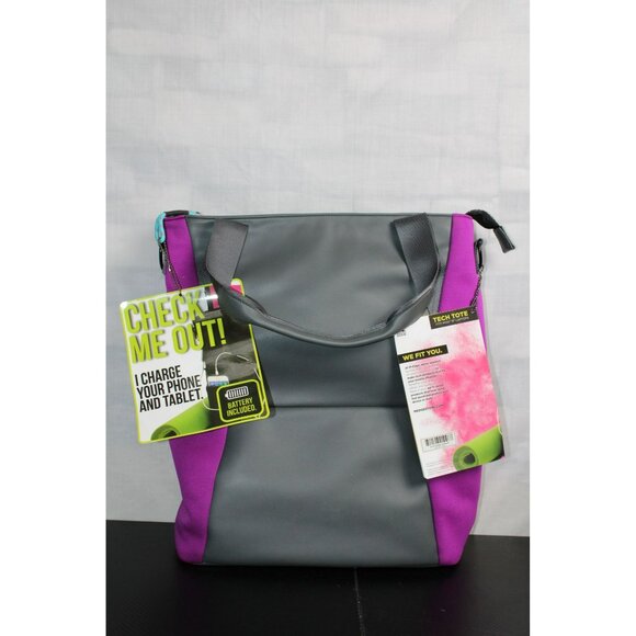 Tech Tote Charges Phone and Tablet With Many Pockets And Original Tags - Picture 1 of 11
